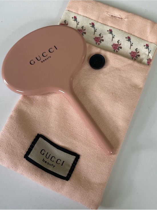 Gucci Accessories - Gucci Pink Handheld Beauty Mirror with Floral Pouch